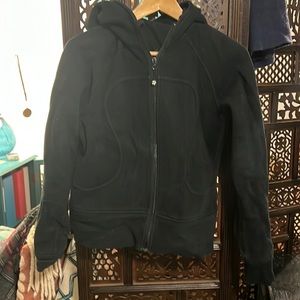 Zip up black thick jacket
